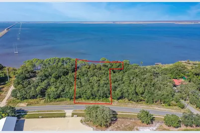 29 N Bay Shore Dr, Eastpoint, FL 32328 - Photo 4
