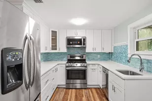 136 E Rogers St, Port Saint Joe, FL 32456 - Photo 10