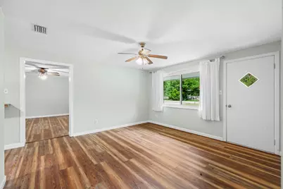136 E Rogers St, Port Saint Joe, FL 32456 - Photo 12