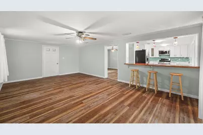 136 E Rogers St, Port Saint Joe, FL 32456 - Photo 6