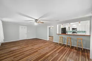 136 E Rogers St, Port Saint Joe, FL 32456 - Photo 6