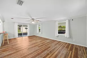 136 E Rogers St, Port Saint Joe, FL 32456 - Photo 4