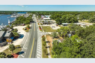 512 NW Ave A, Carrabelle, FL 32322 - Photo 20