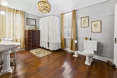 128 4th St, Apalachicola, FL 32320 - Photo 18