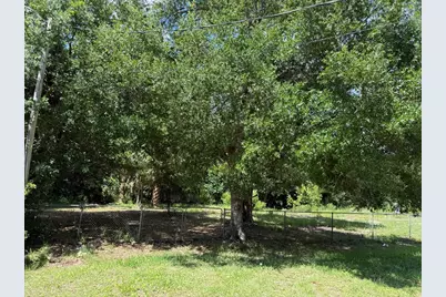 1053 Cypress St, Apalachicola, FL 32320 - Photo 2