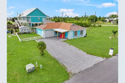 313 Hatley Dr, Mexico Beach, FL 32456 - Photo 2