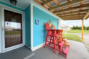 313 Hatley Dr, Mexico Beach, FL 32456 - Photo 4