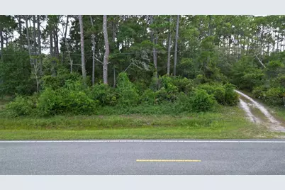 219 N Bay Shore Dr, Eastpoint, FL 32328 - Photo 2