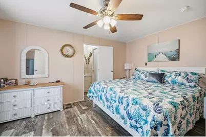 466 Santa Anna St, Port Saint Joe, FL 32456 - Photo 12