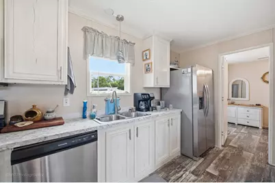 466 Santa Anna St, Port Saint Joe, FL 32456 - Photo 10