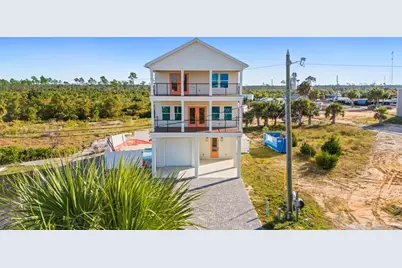 108 N 32nd St, Mexico Beach, FL 32456 - Photo 2