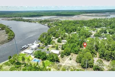 723 Three Rivers Rd, Carrabelle, FL 32322 - Photo 2