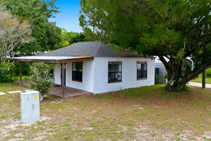302 NW 9th St, Carrabelle, FL 32322 - Photo 32