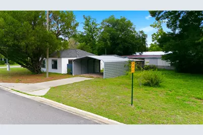 302 NW 9th St, Carrabelle, FL 32322 - Photo 4