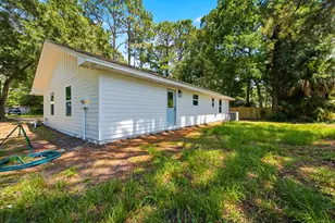 144 21st Ave, Apalachicola, FL 32320 - Photo 6