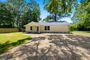 144 21st Ave, Apalachicola, FL 32320 - Photo 2