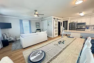 151 Beach St, Port Saint Joe, FL 32456 - Photo 8