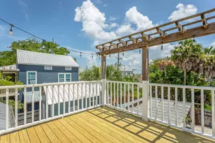 111 4th St, Apalachicola, FL 32320 - Photo 26