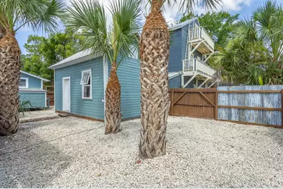 111 4th St, Apalachicola, FL 32320 - Photo 38