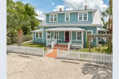 111 4th St, Apalachicola, FL 32320 - Photo 1