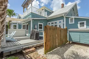 111 4th St, Apalachicola, FL 32320 - Photo 40