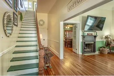 111 4th St, Apalachicola, FL 32320 - Photo 2