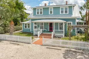111 4th St, Apalachicola, FL 32320 - Photo 52