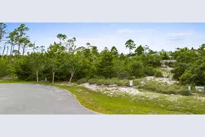 207 S Brooks Ave, Port Saint Joe, FL 32456 - Photo 2