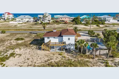 533 W Gulf Beach Dr, Saint George Island, FL 32328 - Photo 2