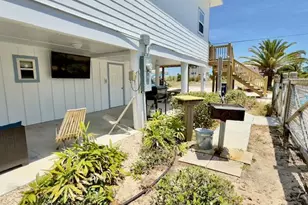 533 W Gulf Beach Dr, Saint George Island, FL 32328 - Photo 14