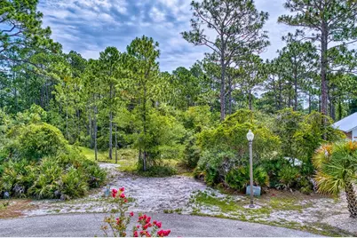 237 Cross Creek Ct, Eastpoint, FL 32328 - Photo 2