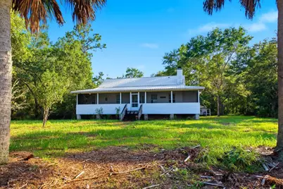 1 Lunsford Ln, Eastpoint, FL 32328 - Photo 2