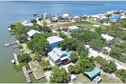 304 Wing St, Saint George Island, FL 32328 - Photo 40