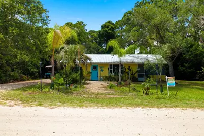 825 W Pine Ave, Saint George Island, FL 32328 - Photo 34