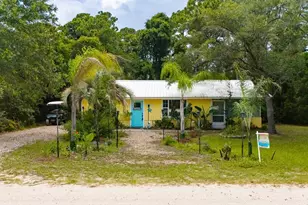 825 W Pine Ave, Saint George Island, FL 32328 - Photo 2