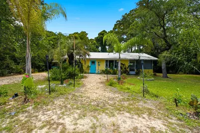 825 W Pine Ave, Saint George Island, FL 32328 - Photo 36