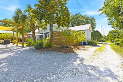 108 Ave D, Apalachicola, FL 32320 - Photo 76