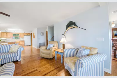 203 N Bay Shore Dr, Eastpoint, FL 32328 - Photo 30