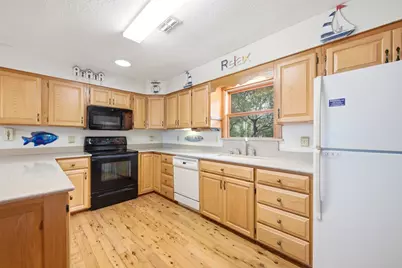 203 N Bay Shore Dr, Eastpoint, FL 32328 - Photo 28