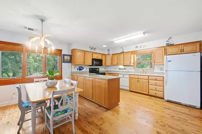 203 N Bay Shore Dr, Eastpoint, FL 32328 - Photo 14