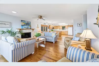203 N Bay Shore Dr, Eastpoint, FL 32328 - Photo 32