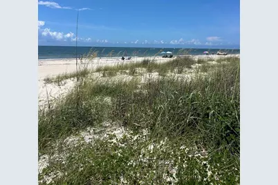 109 W Seascape Dr, Port Saint Joe, FL 32456 - Photo 8