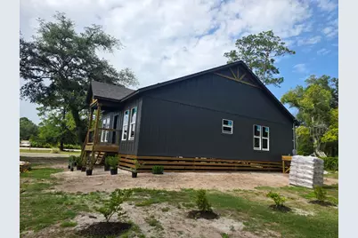 610 W 10th St, Carrabelle, FL 32322 - Photo 14