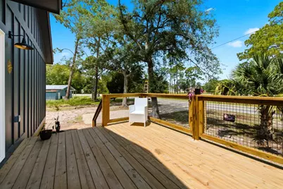 610 W 10th St, Carrabelle, FL 32322 - Photo 24