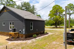 610 W 10th St, Carrabelle, FL 32322 - Photo 28