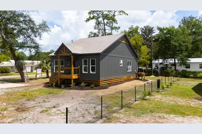 610 W 10th St, Carrabelle, FL 32322 - Photo 30