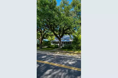 506 Tallahassee St, Carrabelle, FL 32322 - Photo 2