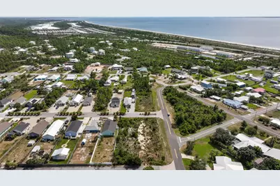 103 Gulf Terrace Ln, Port Saint Joe, FL 32456 - Photo 10