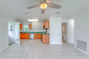 2366 Oak Ave, Lanark Village, FL 32322 - Photo 16