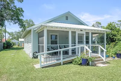 509 8th St, Port Saint Joe, FL 32456 - Photo 2